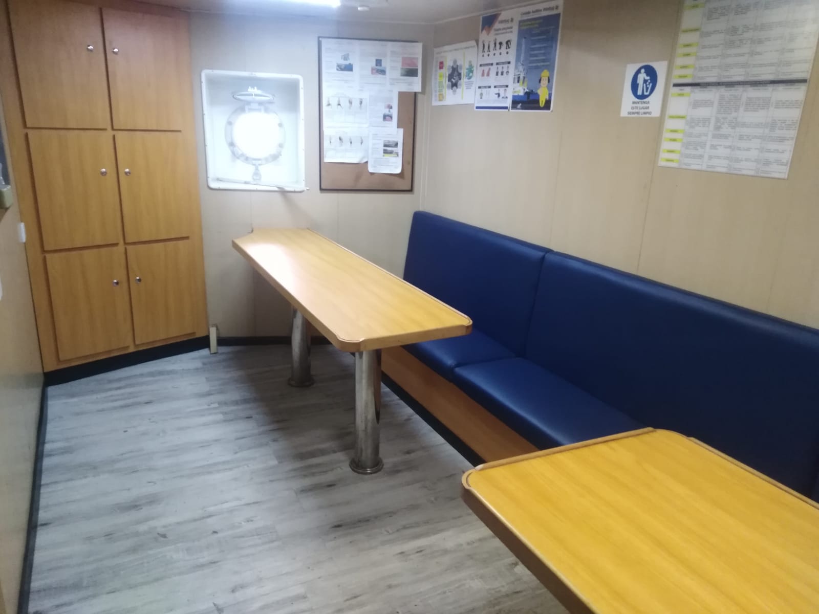 Fab mueble, fab e inst comedor, inst formica en mesa